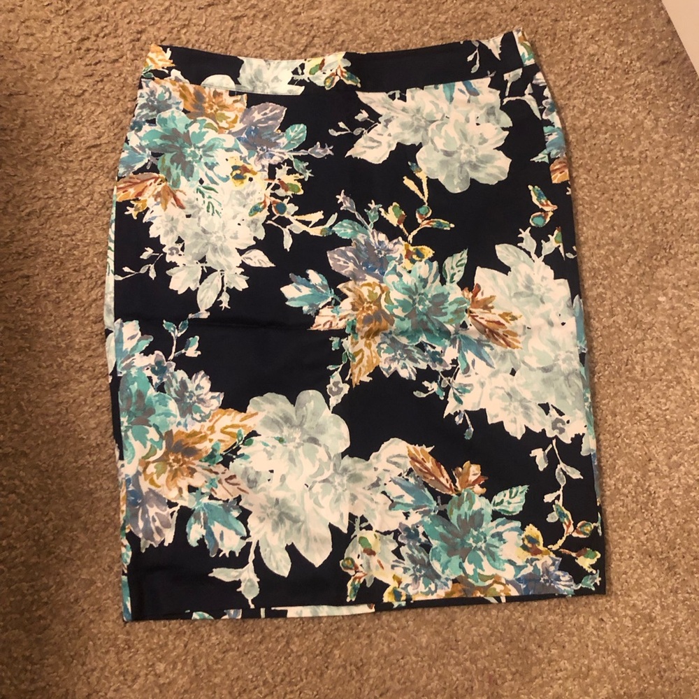 Van Heusen Studio Floral Pencil Skirt